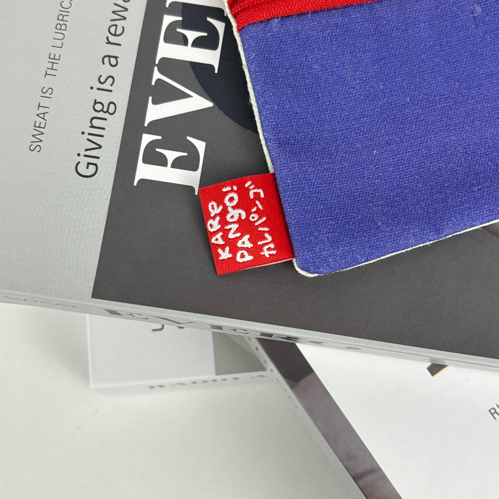 Just Shy Canvas Pouch Cag with Pocket
