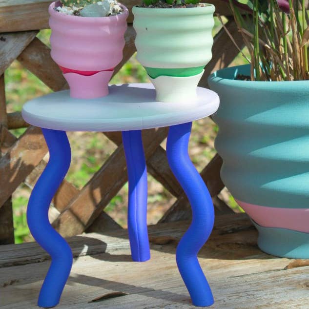 Wavy Plant Stand