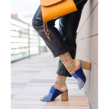 Sheer Rosettes Crew Sock