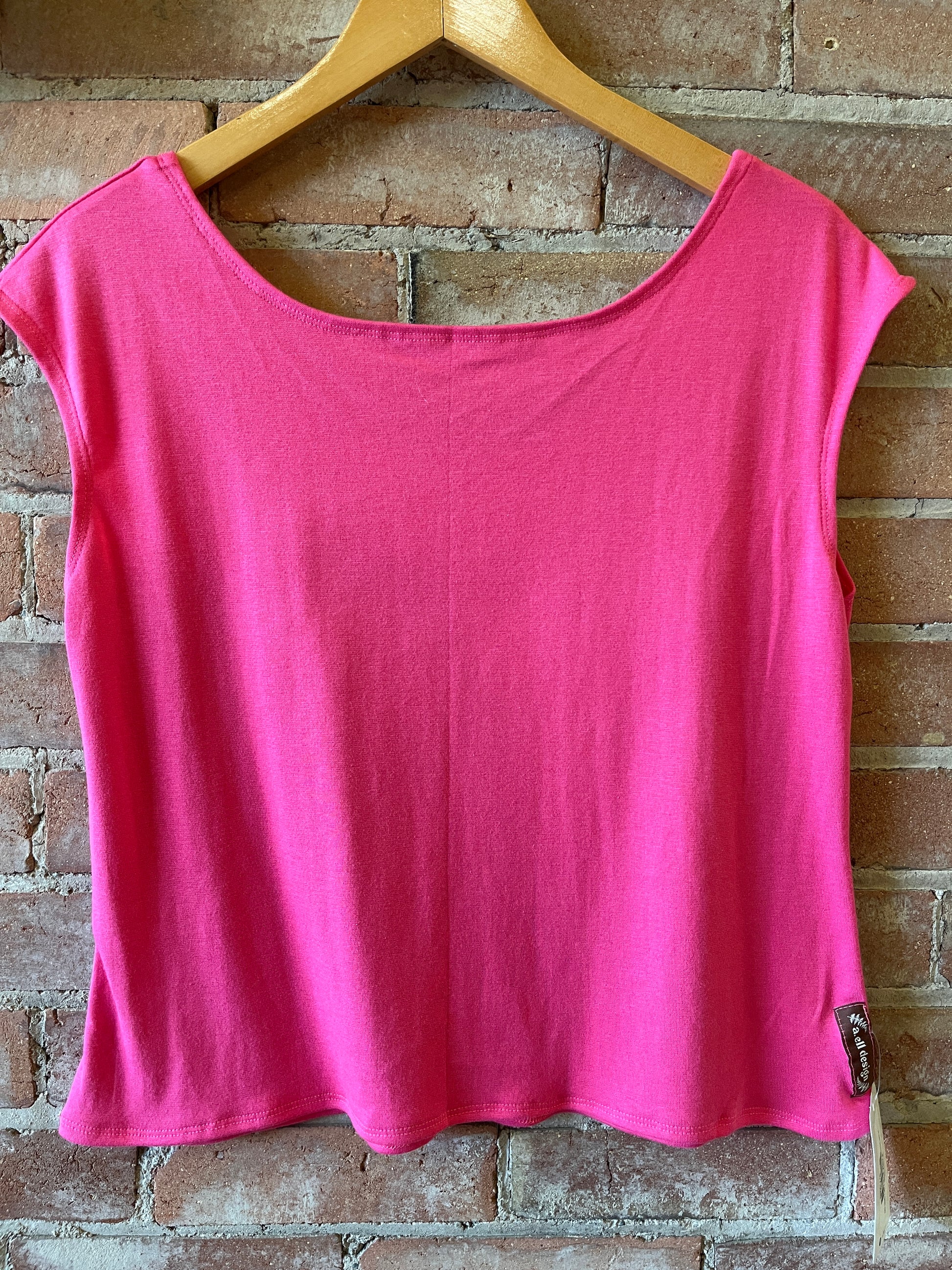 Easy Tee