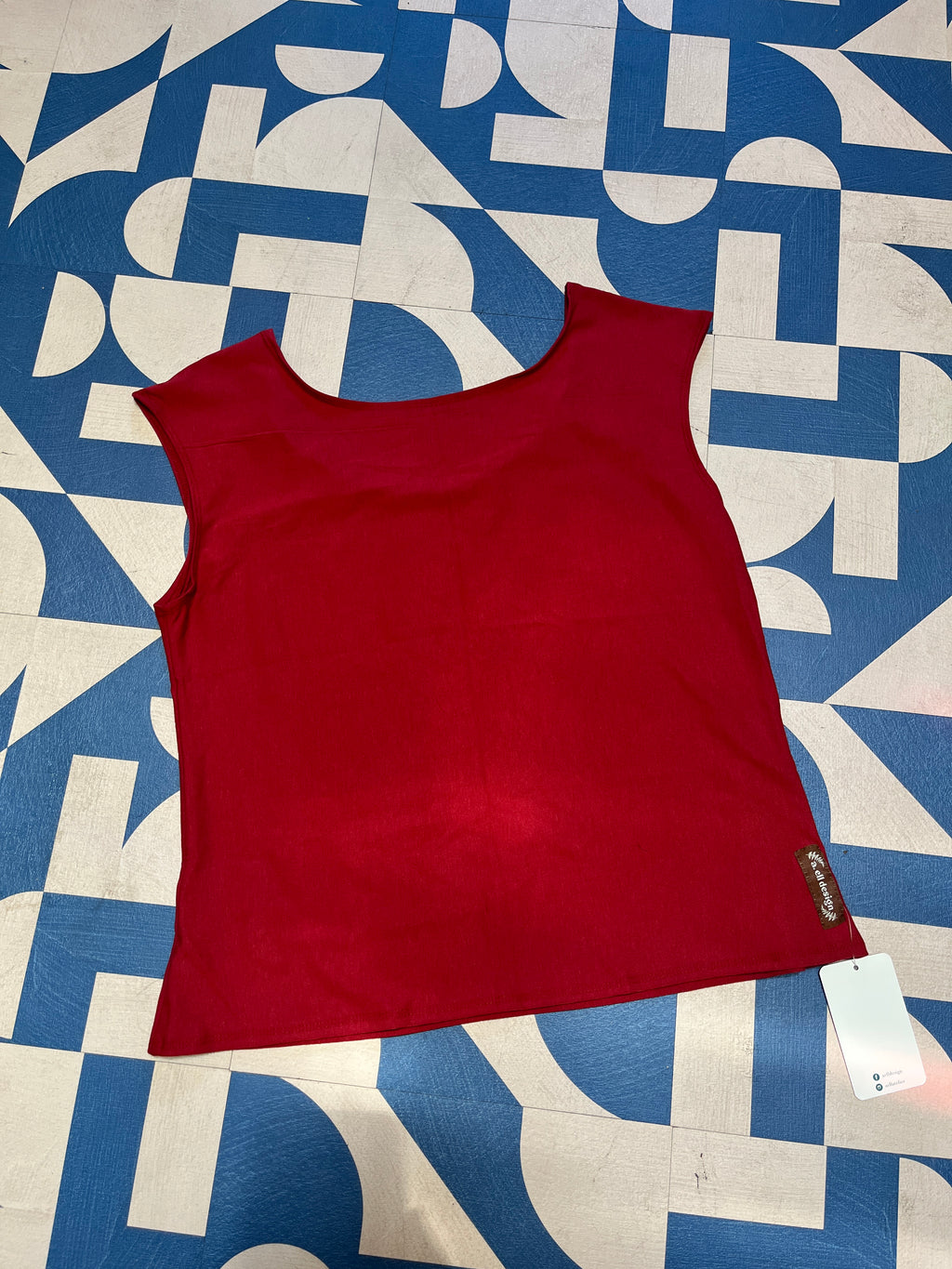 Easy Tee