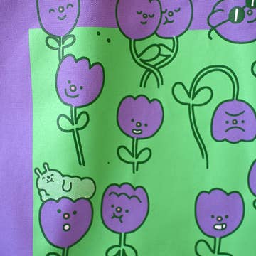 Tulip Field tote bag