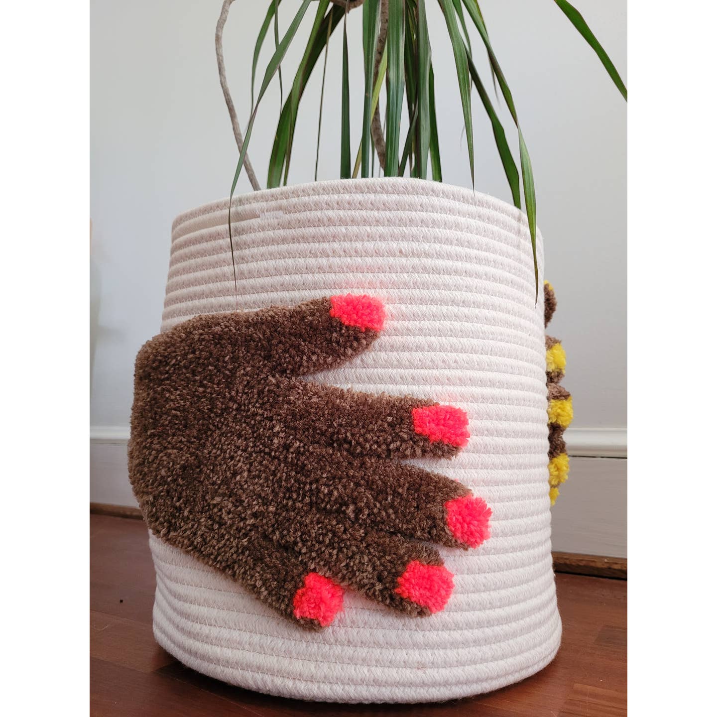 13" Tufted Basket - Hug