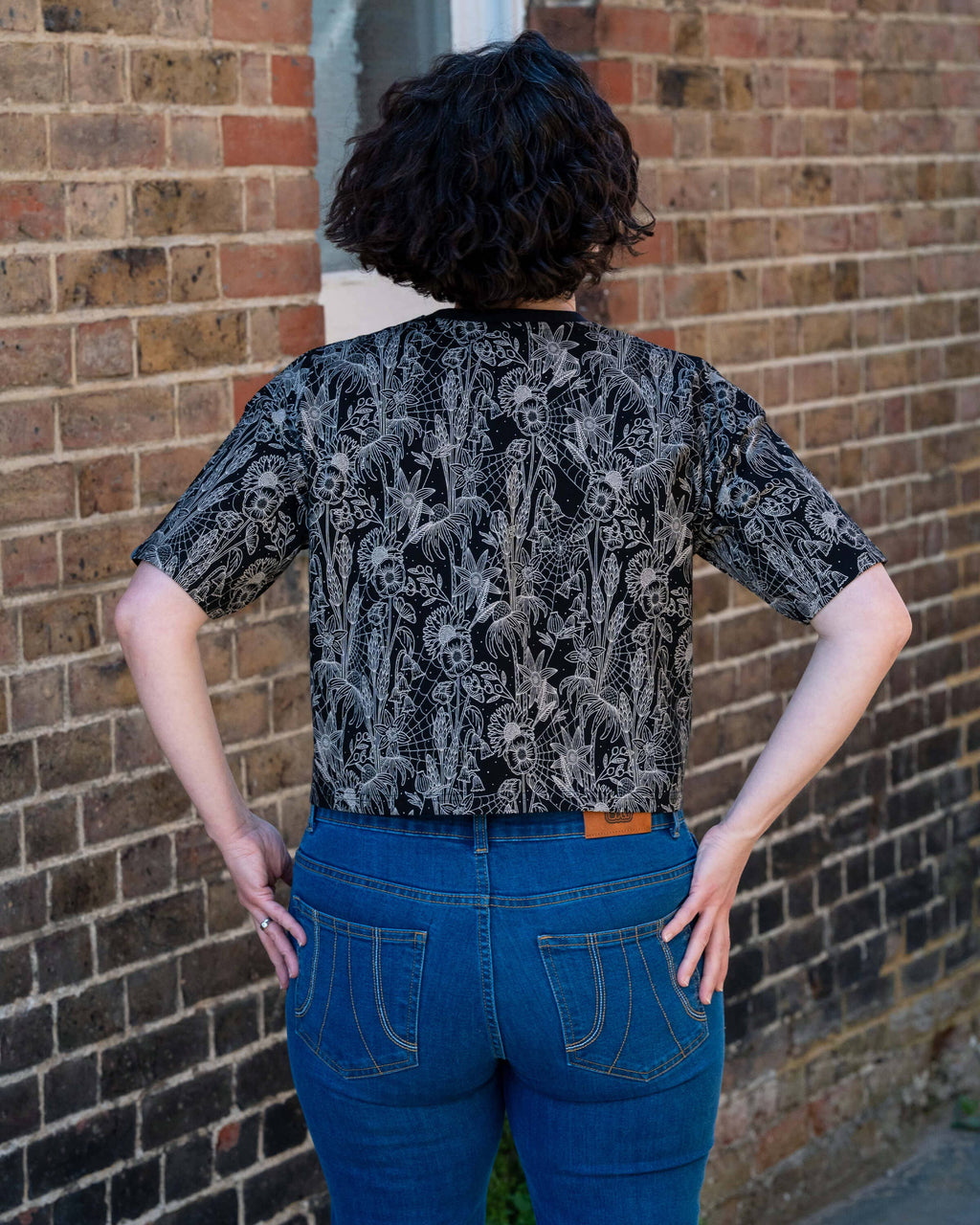 Black Floral Cobweb Cropped Boxy Tee