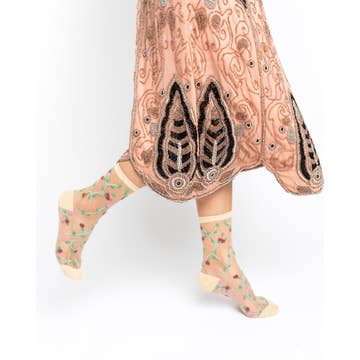 Sheer Rosettes Crew Sock