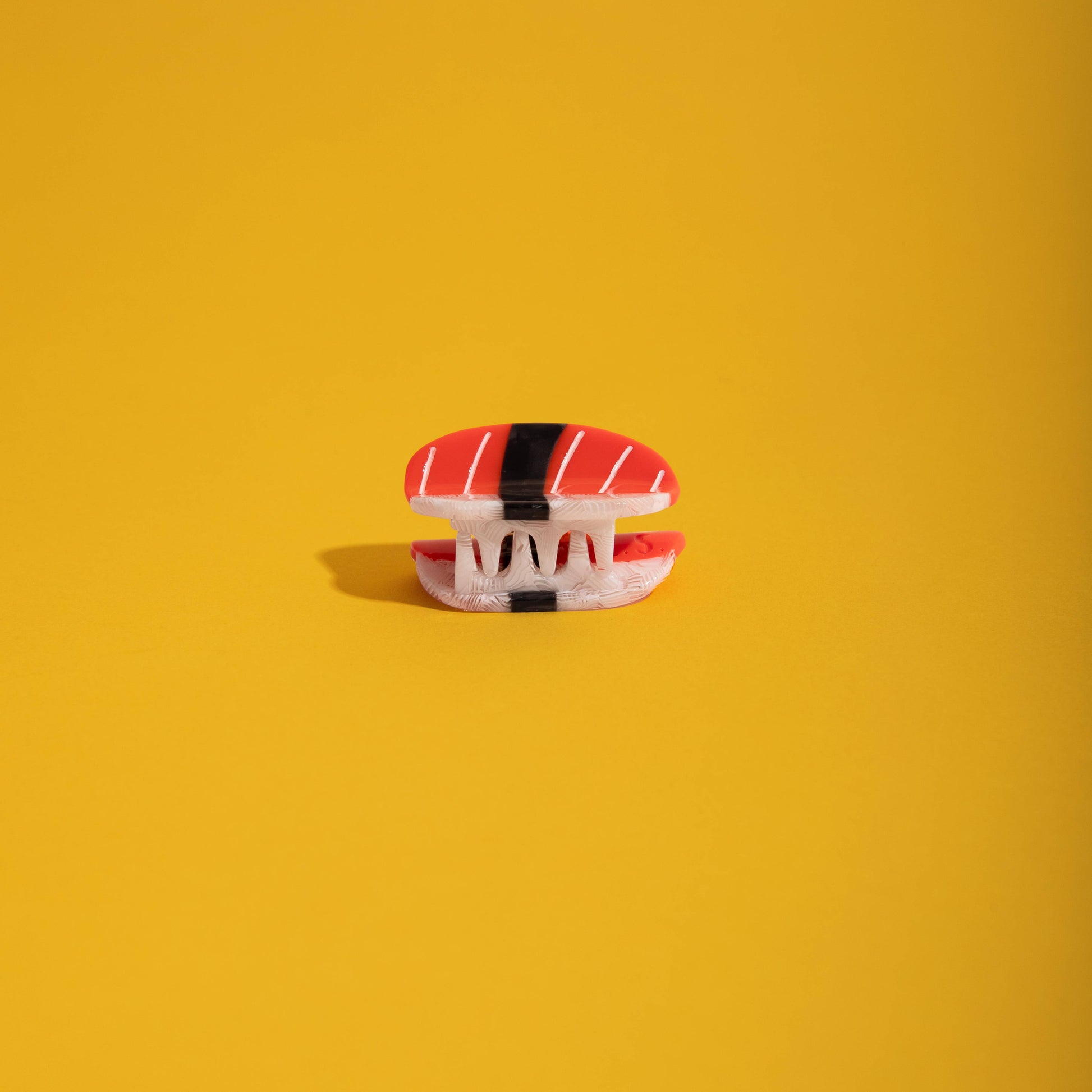 Maguro Mini Hair Claw